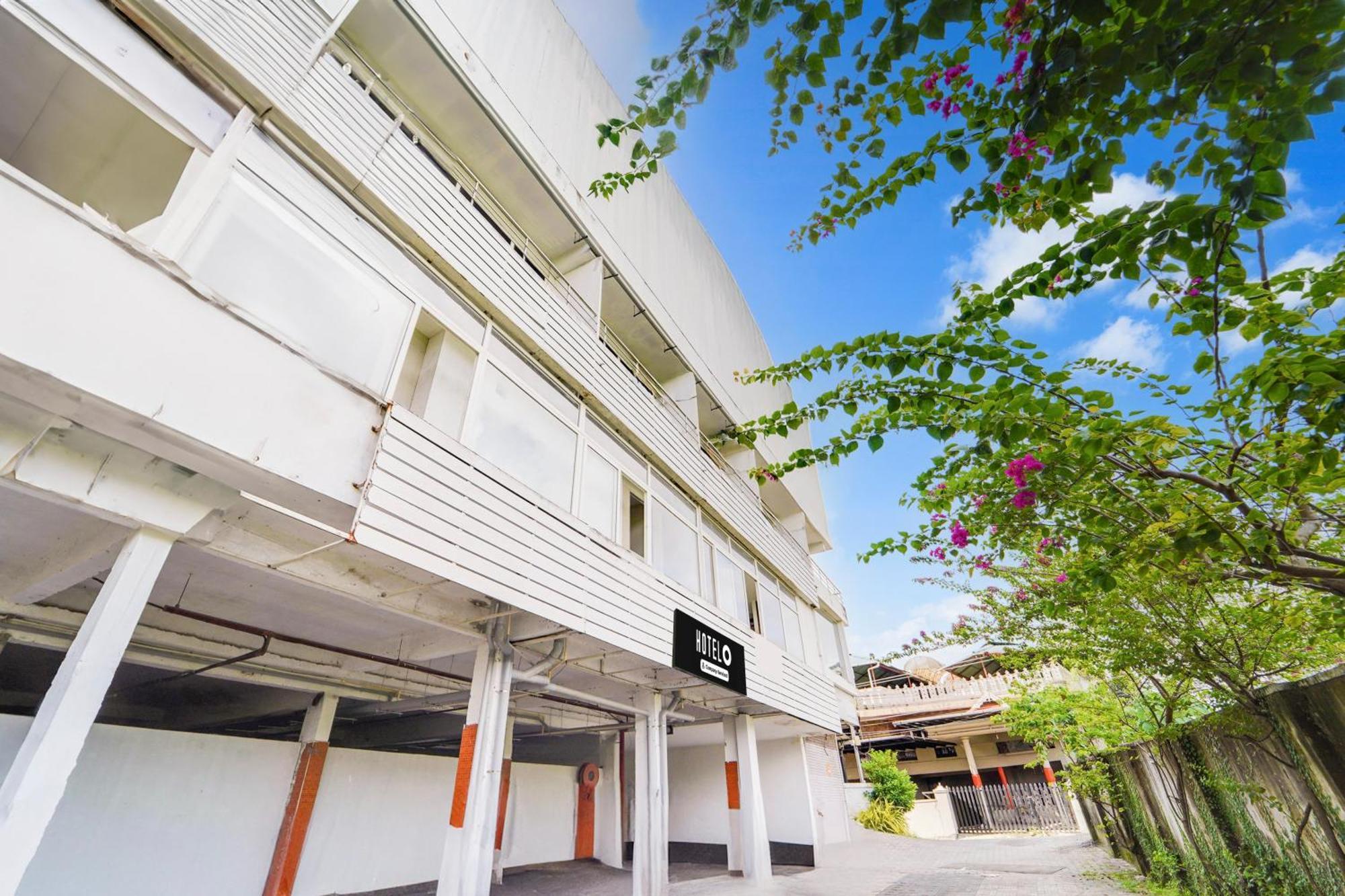 Super Hotel O Vazhakkala Kochi Exterior photo